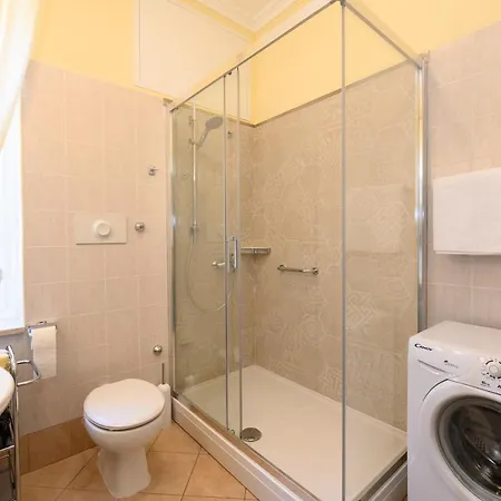 Salona Apartment