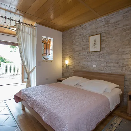 Apartment Salona
