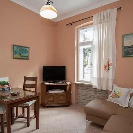 Apartment Salona *