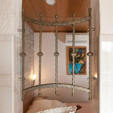 Salona דירה אופטיה