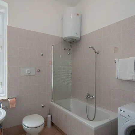 Salona * אופטיה