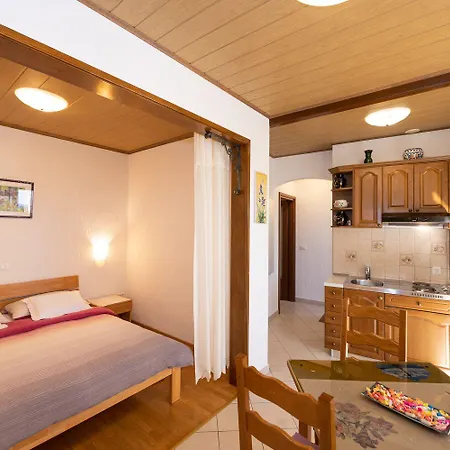 Apartment Salona
